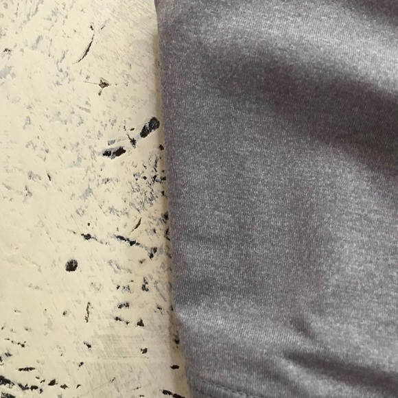 BUNDLE of LULULEMON leggings and sports bra - Picture 7 of 7